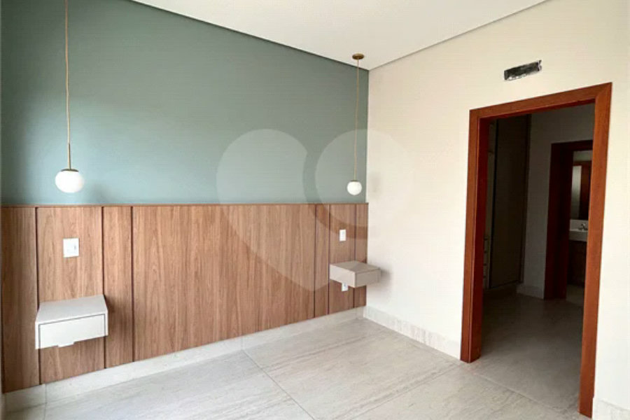 Casa térrea em estilo neoclássico com 3 suítes, no Condomínio Damha 2, na cidade de Piracicaba - SP.