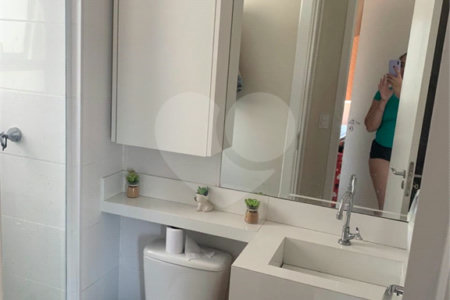 Apartamento à venda com 2 quartos em Parque Reboucas, São Paulo, SP