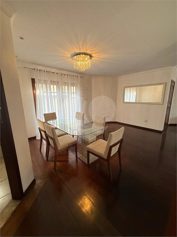 Casa à venda com 4 quartos, sendo 2 suítes,  no condomínio Arujá 5, Arujá - SP