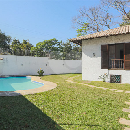 Casa Térrea à venda ou para alugar com 4 quartos, sendo 3 suítes, em Alto da Boa Vista, São Paulo, SP