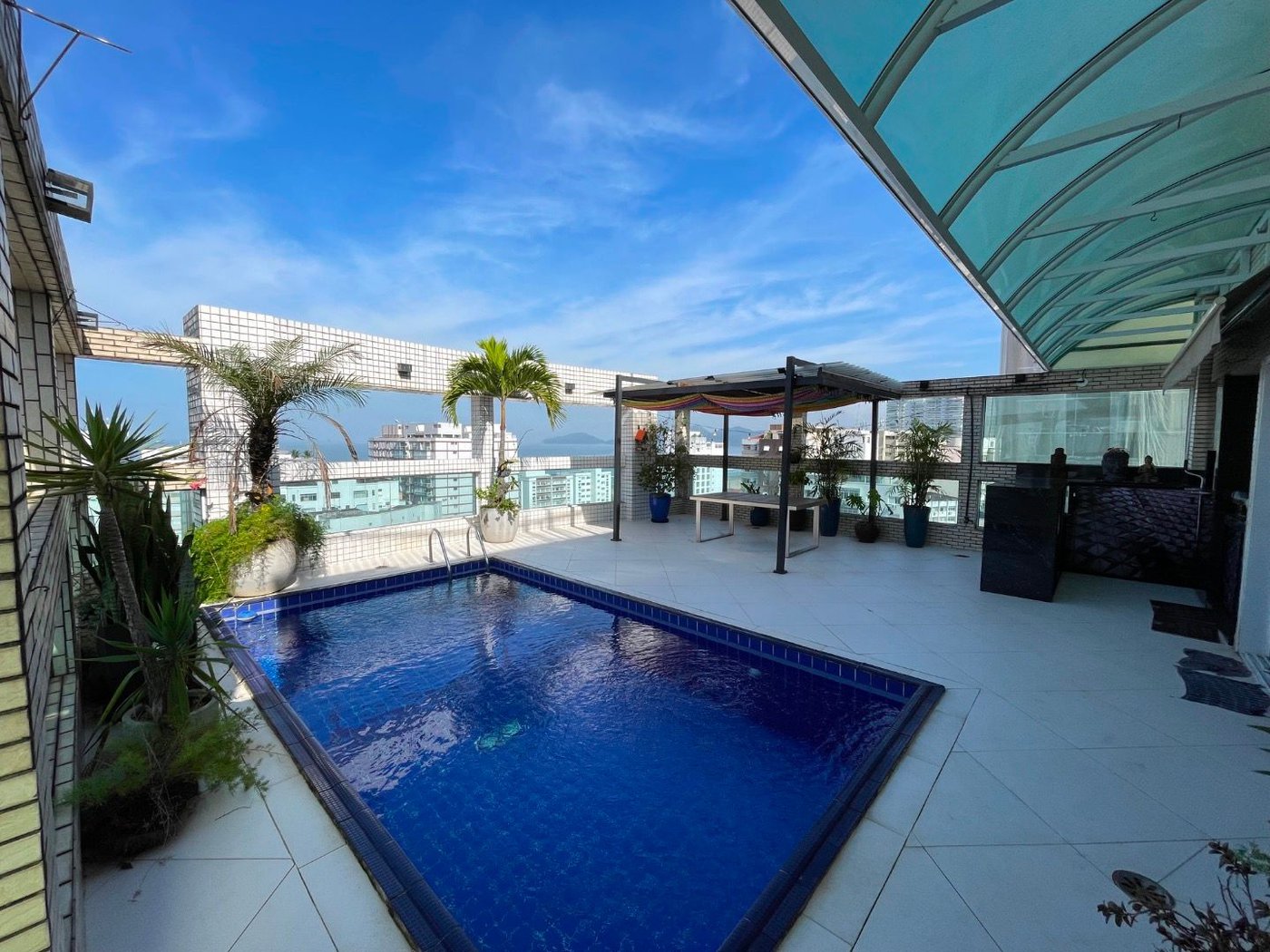 Cobertura com 3 dormitórios à venda, 320 m² por R$ 3.100.000,00 - Gonzaga - Santos/SP