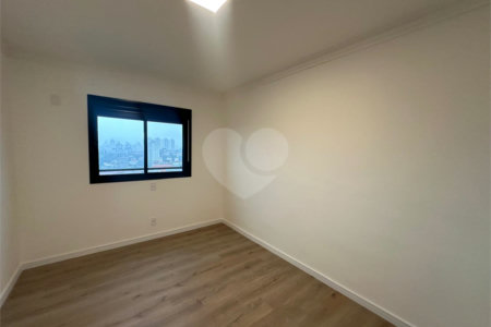 Apartamento à venda com 3 quartos, sendo 1 suíte,  em Chora Menino, São Paulo, SP