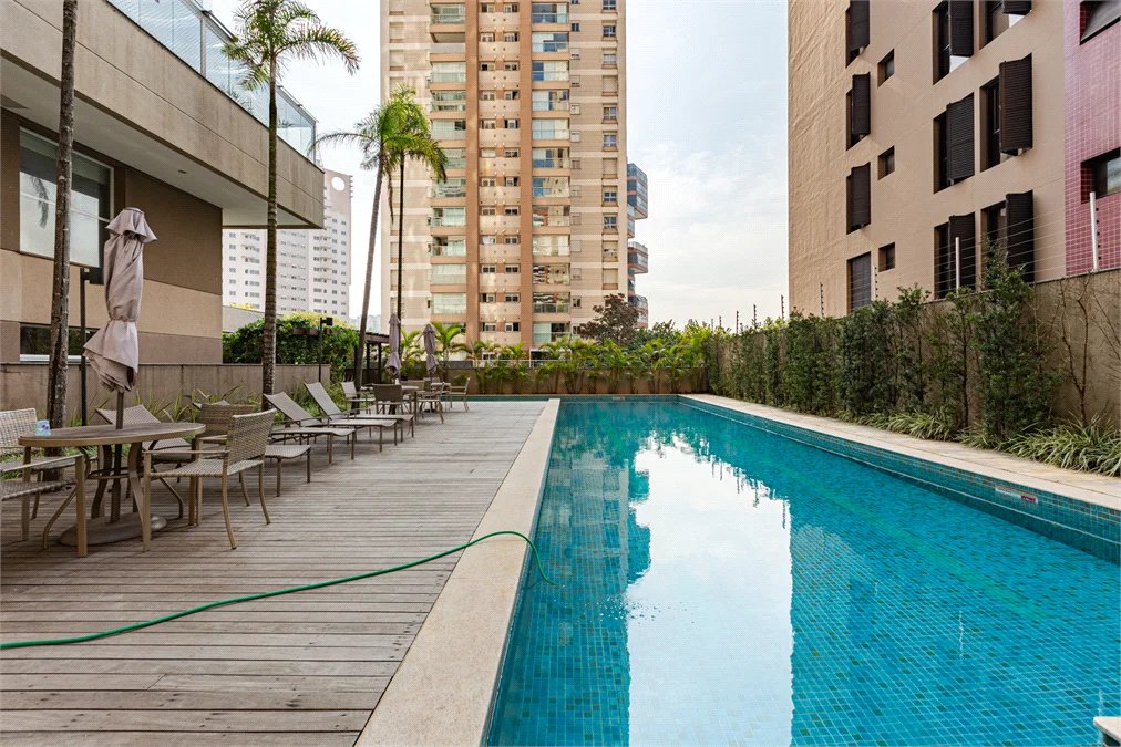 Apartamento à venda com 3 suítes em Jardim Fonte do Morumbi, São Paulo, SP