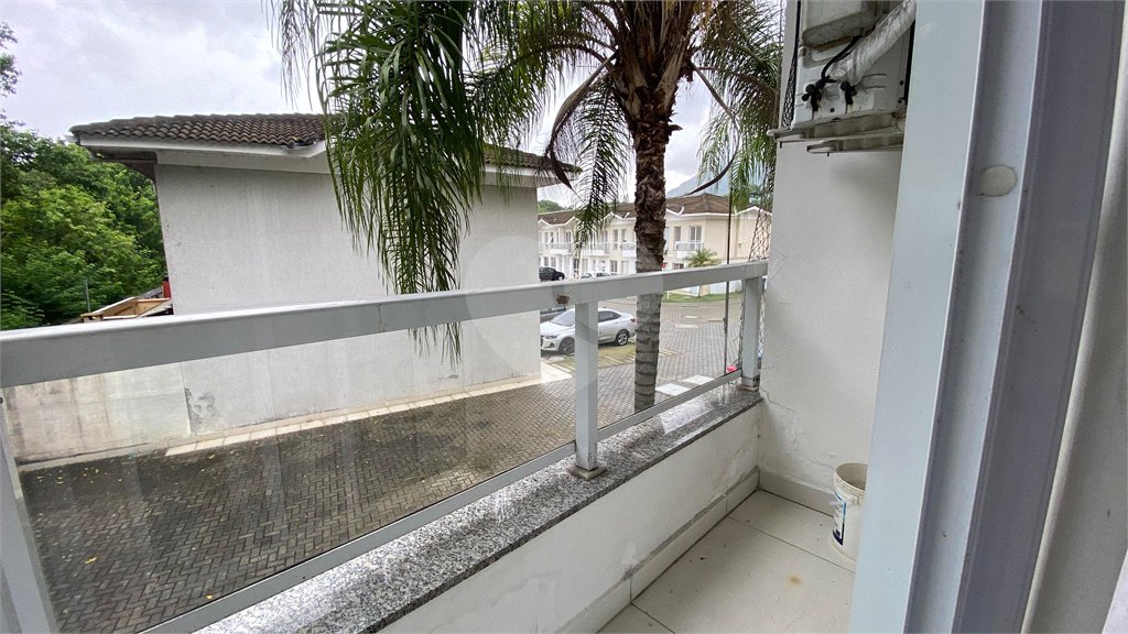 Casa à venda com 3 quartos, sendo 1 suíte, no condomínio Vivant, Rio de Janeiro - RJ