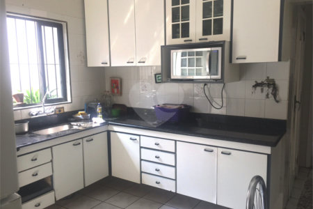 Casa Térrea à venda com 4 quartos, sendo 1 suíte,  em Vila Mazzei, São Paulo, SP
