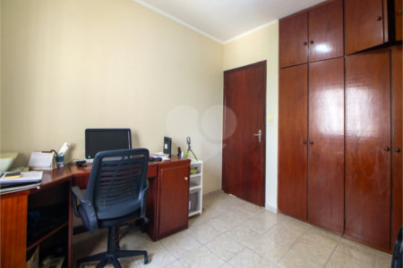Casa à venda com 3 quartos, sendo 1 suíte, em Chácara Inglesa, São Paulo, SP