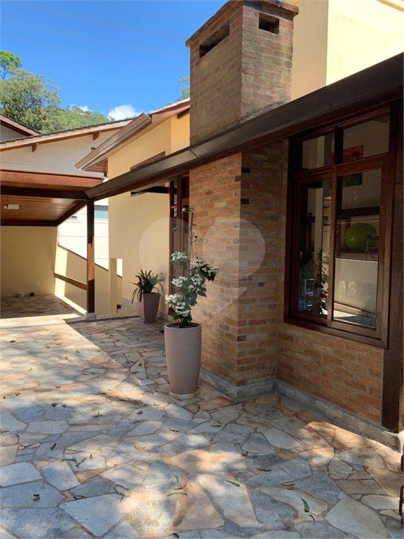 Casa à venda com 3 suítes no condomínio Parque Imperial da Cantareira, Mairiporã - SP