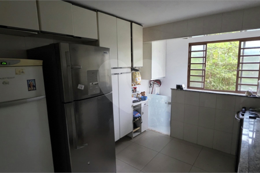 Sobrado à venda com 3 quartos em Santa Terezinha, São Paulo, SP