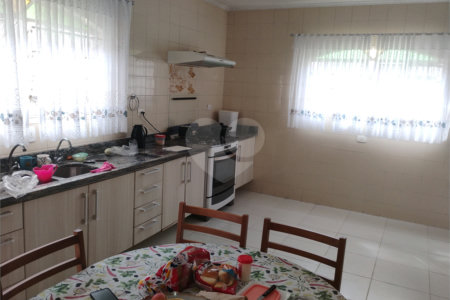 Sobrado à venda com 3 quartos, sendo 1 suíte,  em Vila Nivi, São Paulo, SP