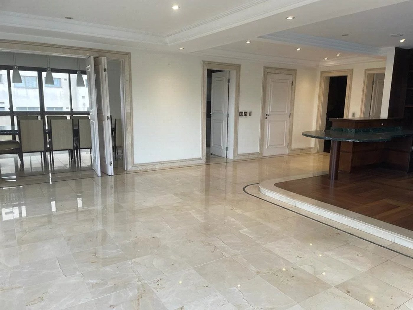 Apartamento à venda com 4 suítes em Vila Suzana, São Paulo, SP