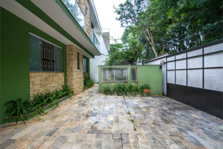 Sobrado à venda com 5 suítes em Jardim São Bento, São Paulo, SP