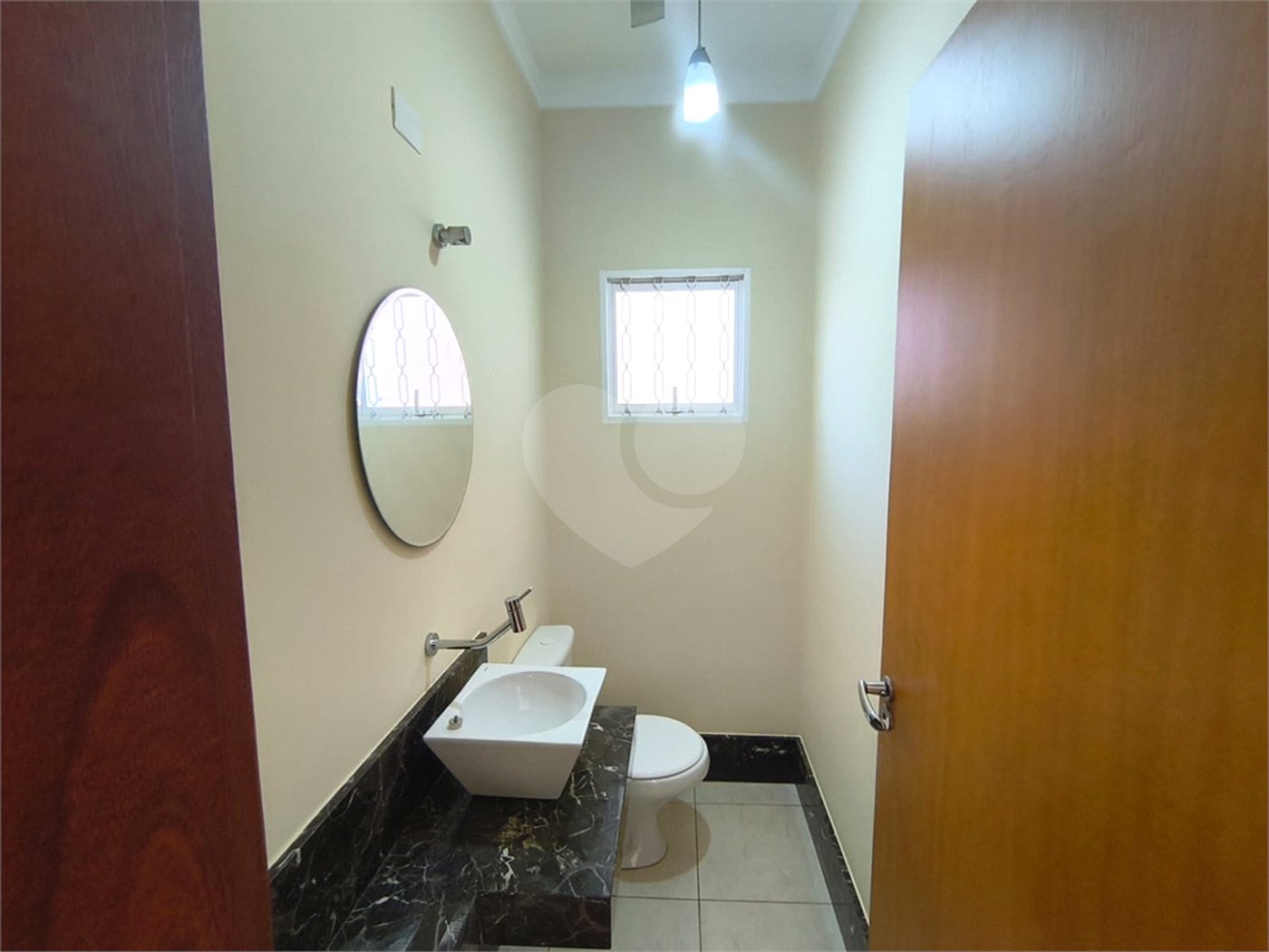 Casa à venda com 5 quartos, sendo 1 suíte,  em Jardim Colombo, Itapetininga, SP
