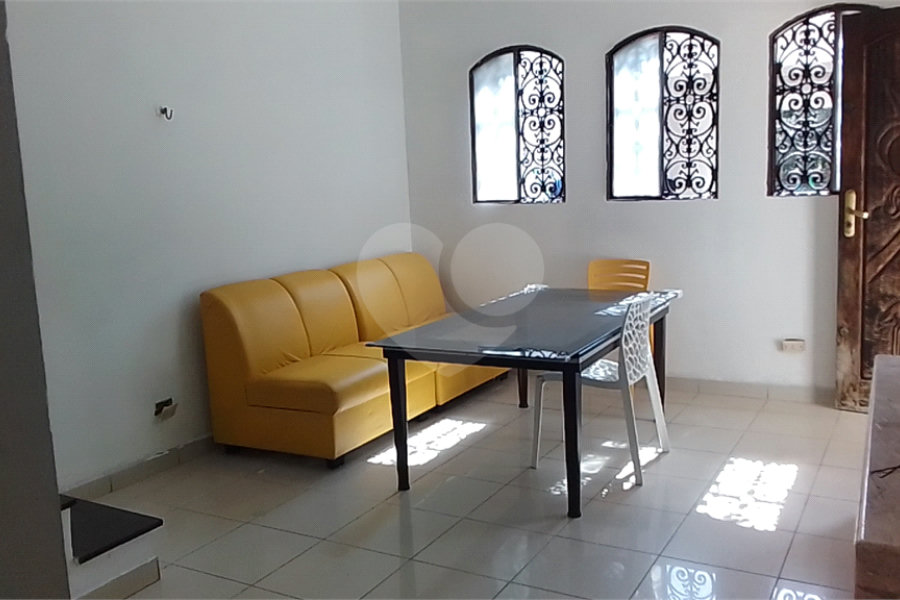 Sobrado à venda com 3 quartos em Jaraguá, São Paulo, SP