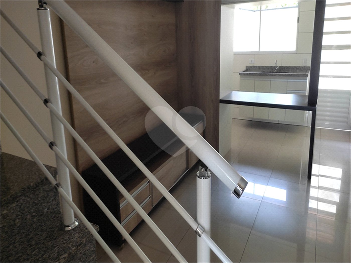 Sobrado à venda ou para alugar com 2 suítes em Jardim Nely, Indaiatuba, SP