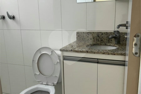 Apartamento para alugar com 2 quartos, sendo 1 suíte, em Campestre, Santo André, SP