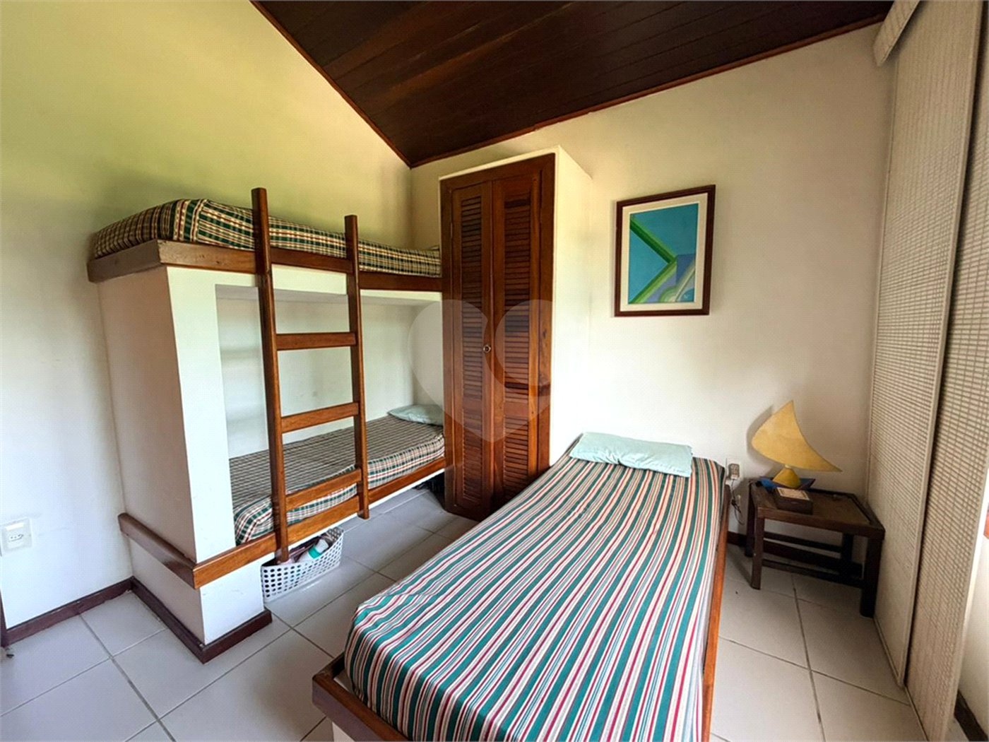 Casa em condomínio à venda com 3 quartos, sendo 1 suíte,  em Manguinhos, Armação dos Búzios, RJ