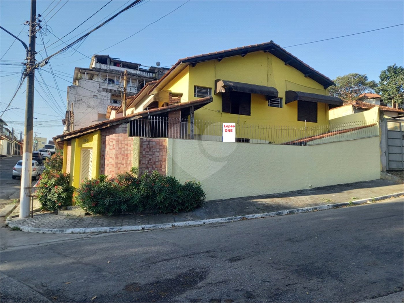Sobrado à venda com 3 quartos, sendo 1 suíte,  em Tremembé, São Paulo, SP