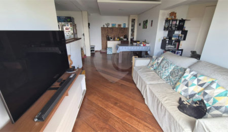 Apartamento à venda com 3 quartos, sendo 1 suíte,  em Jardim Marajoara, São Paulo, SP