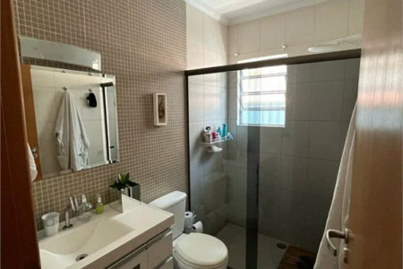 Casa à venda com 3 quartos, sendo 1 suíte,  em Jardim Casablanca, São Paulo, SP