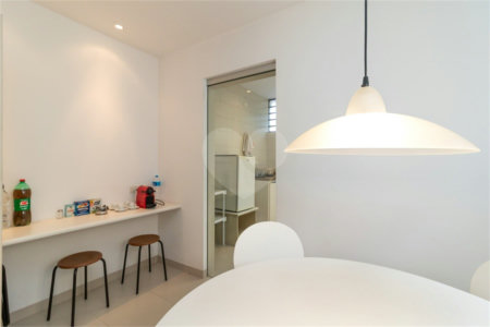 Casa à venda com 4 quartos, sendo 1 suíte, em Jardim Novo Mundo, São Paulo, SP