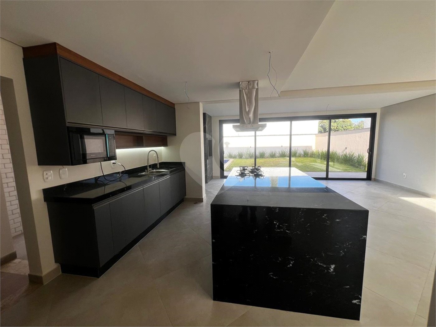 Casa à venda com 3 suítes no condomínio Residencial Jardim Villa Verona, Sorocaba - SP