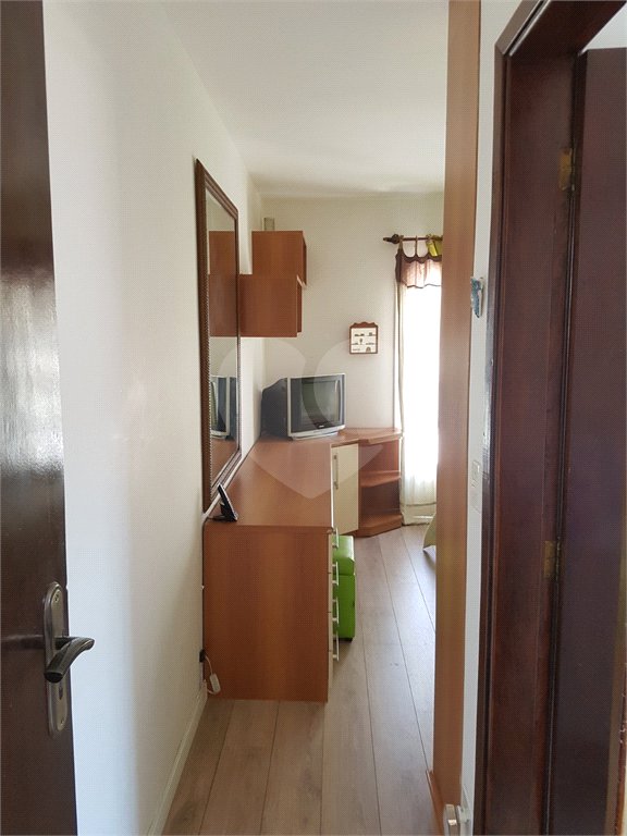 Sobrado à venda com 3 quartos, sendo 1 suíte, em Jardim Caravelas, São Paulo, SP
