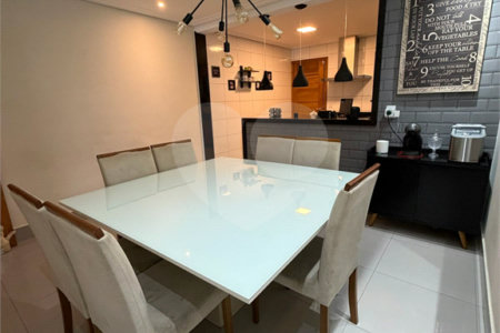 Casa à venda com 3 suítes em Vila Comercial, São Paulo, SP