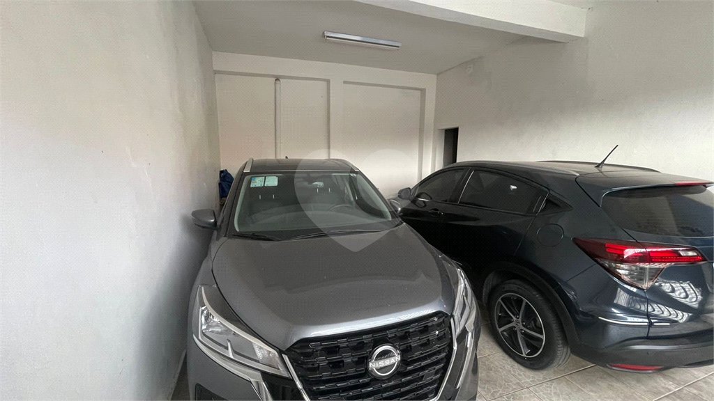 Sobrado à venda com 3 quartos em Jardim Laila, Embu das Artes, SP