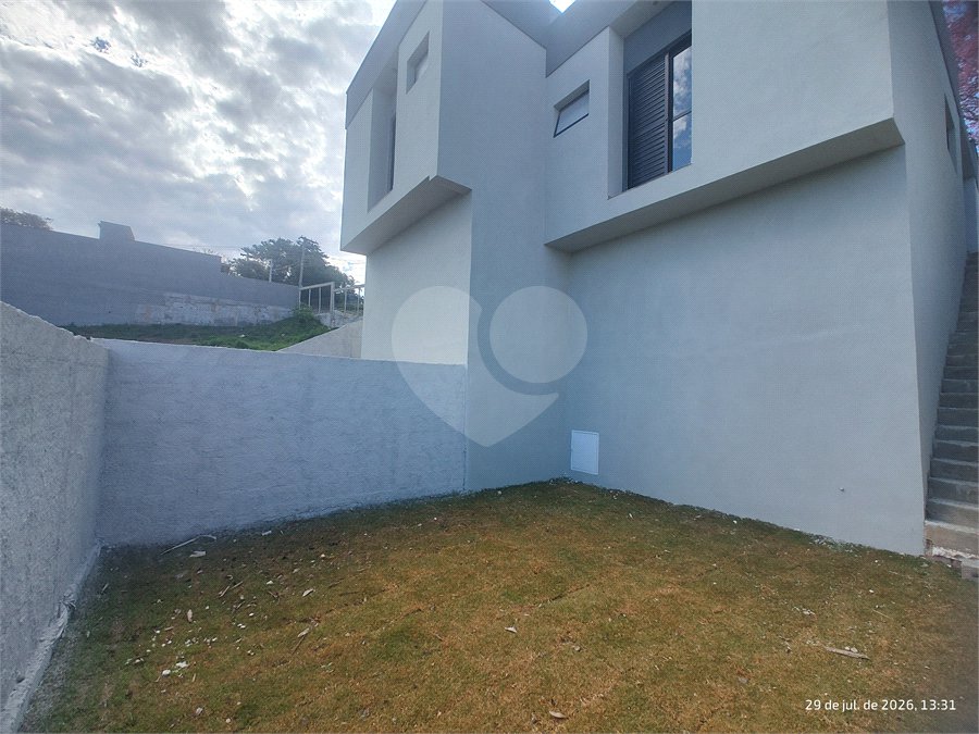 Casa à venda com 2 quartos, sendo 1 suíte, em Jardim Santo Antônio, Atibaia, SP