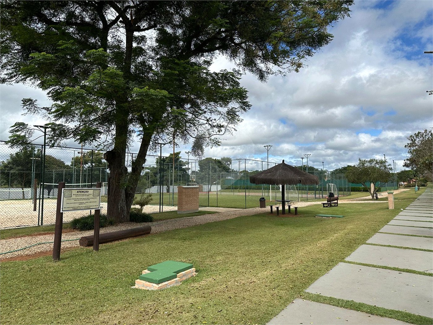 Terreno à venda em Jardim Colombo, Itapetininga, SP