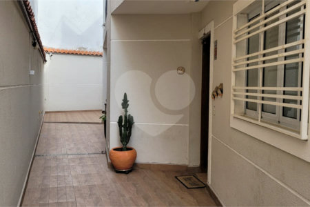 Casa à venda com 3 suítes em Chora Menino, São Paulo, SP