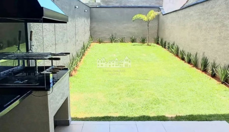 Casa à venda com 3 suítes em Alvinópolis, Atibaia, SP