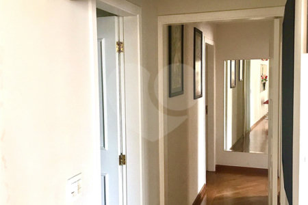 Apartamento à venda com 3 quartos, sendo 1 suíte, em Pinheiros, São Paulo, SP