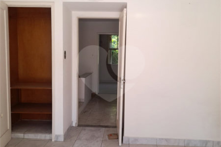 Sobrado à venda com 3 quartos, sendo 1 suíte, em Vila Mariana, São Paulo, SP
