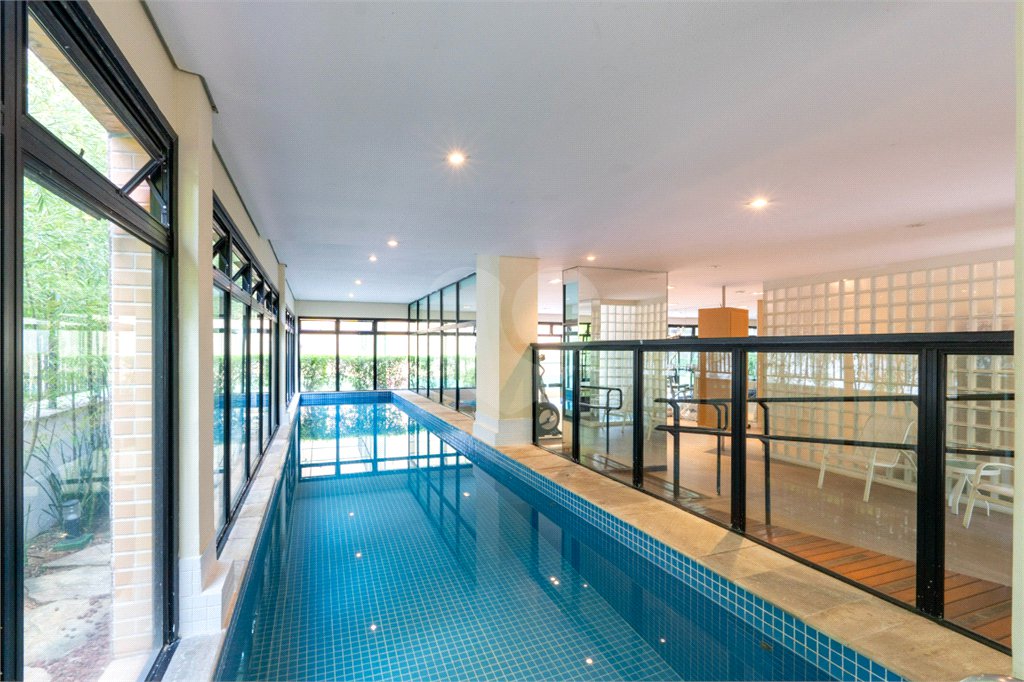Apartamento à venda com 3 suítes em Vila Suzana, São Paulo, SP