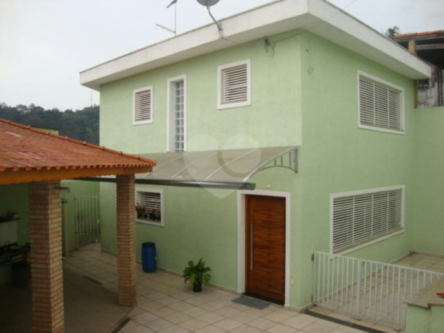 Sobrado à venda com 2 suítes em Tremembé, São Paulo, SP