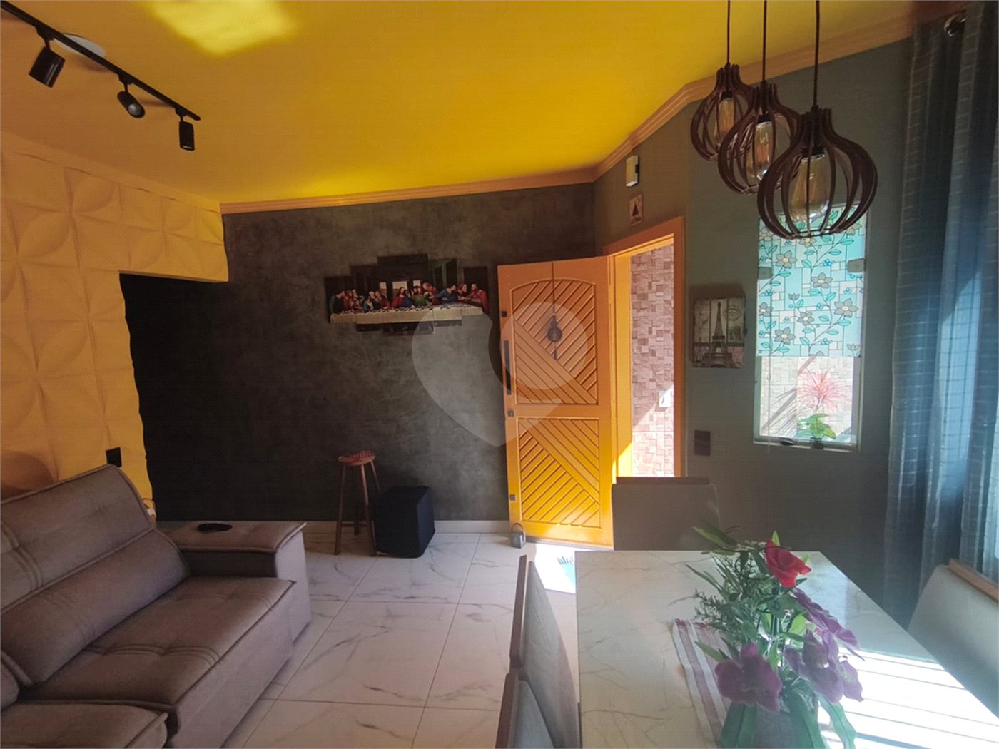 Sobrado à venda com 2 quartos, sendo 1 suíte, em Parque Novo Oratório, Santo André, SP
