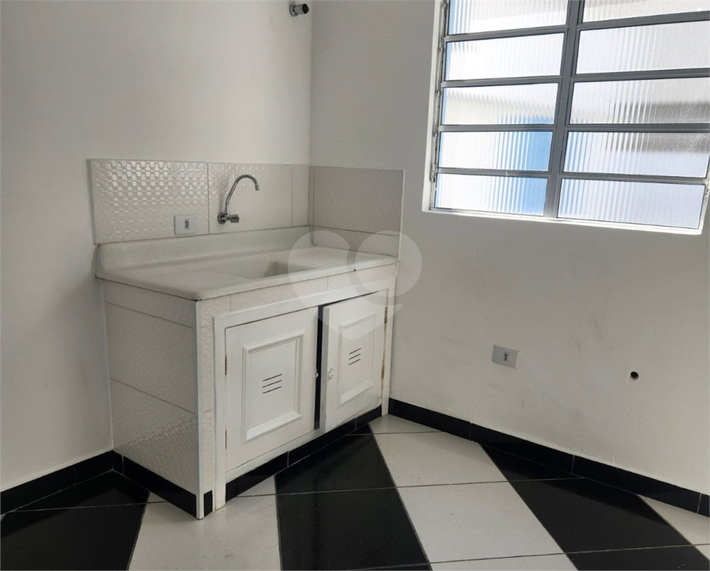 Casa para alugar com 5 quartos, sendo 1 suíte, em Vila Ipojuca, São Paulo, SP