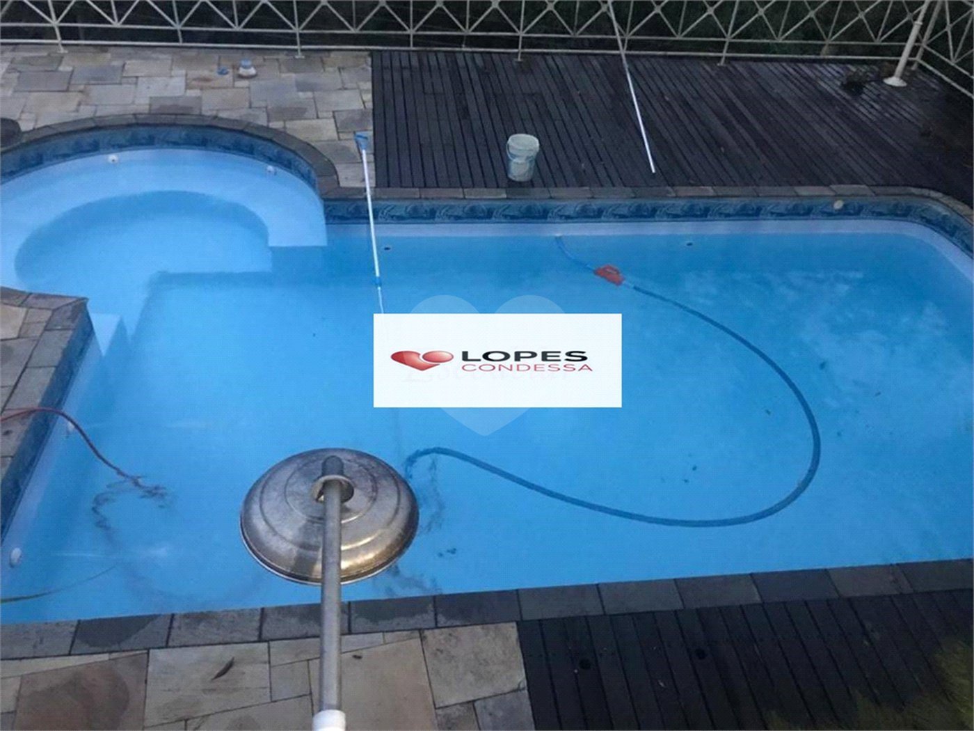 Casa à venda com 3 suítes no condomínio Alpes da Cantareira, Mairiporã - SP