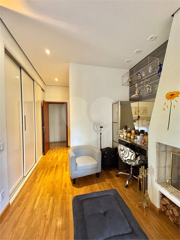 Apartamento à venda com 4 suítes em Vila Suzana, São Paulo, SP