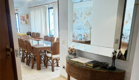 Apartamento à venda com 3 suítes em Pitangueiras, Guarujá, SP