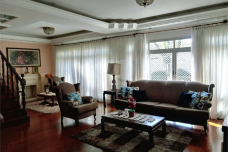 Sobrado à venda com 4 quartos, sendo 1 suíte, em Santana, São Paulo, SP