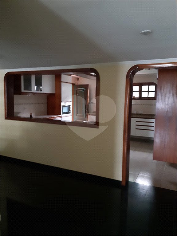 Sobrado à venda com 3 quartos, sendo 1 suíte, em Vila Tibagi, Guarulhos, SP