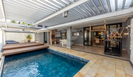 Casa à venda com 3 suítes no condomínio Reserva 8, São Paulo - SP
