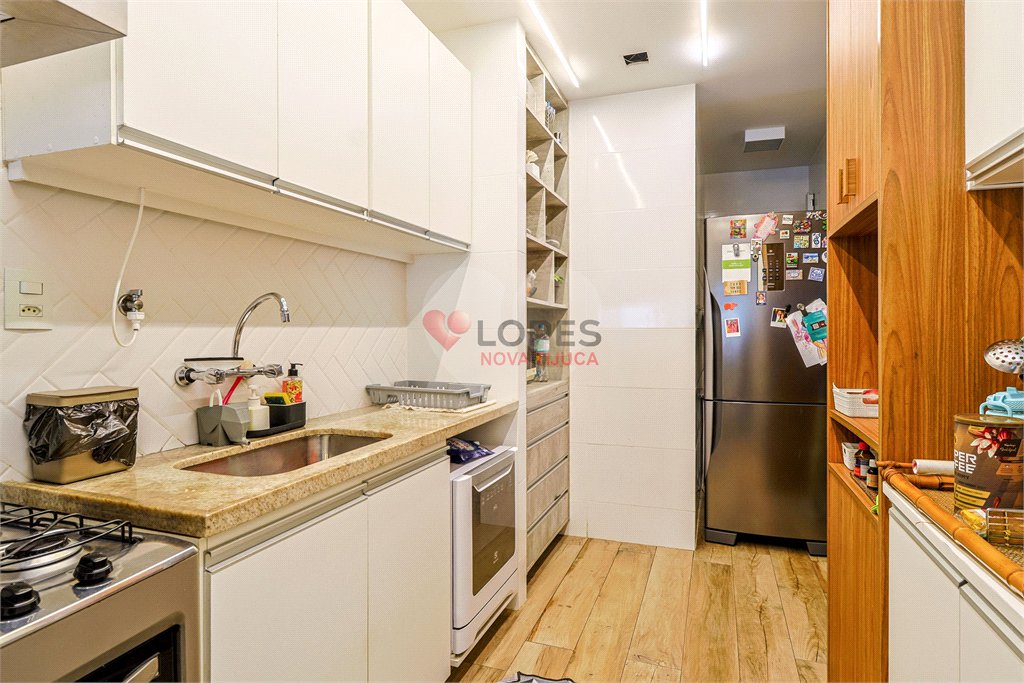 Apartamento à venda com 3 quartos, sendo 1 suíte,  em Lagoa, Rio de Janeiro, RJ