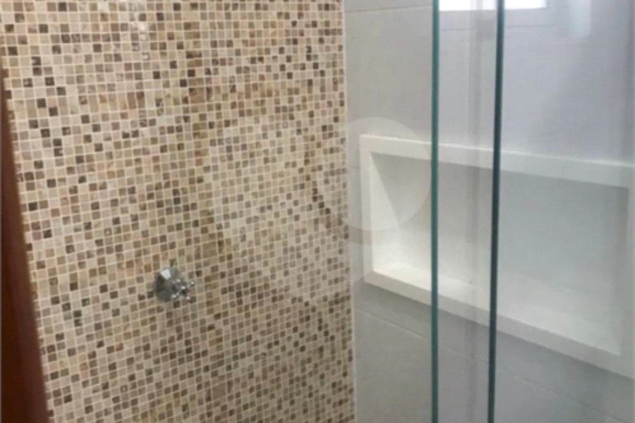 Casa à venda ou para alugar com 2 suítes no condomínio Residence Adelina, São Paulo - SP