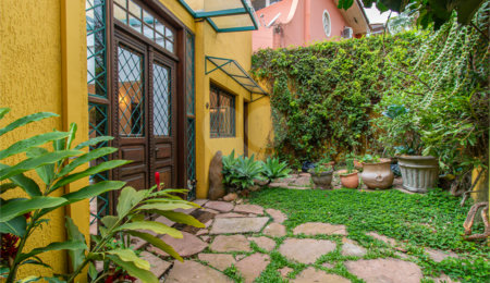 Casa à venda com 3 quartos, sendo 1 suíte,  no condomínio Jardim Hipico, São Paulo - SP