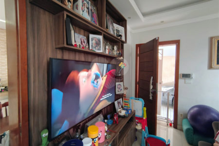 Casa à venda com 2 quartos, sendo 1 suíte, em Vila Vianelo, Jundiaí, SP