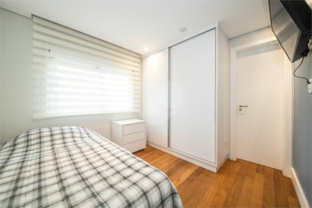 Apartamento à venda com 3 quartos, sendo 2 suítes, em Vila Mariana, São Paulo, SP