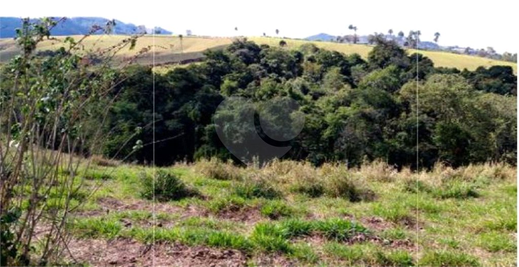 Chácara à venda no Centro, Monte Sião, MG